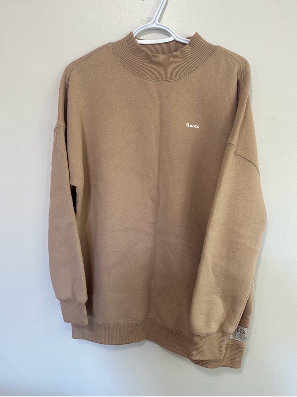 Roots Women Crewneck Long Sweater in Light Brown